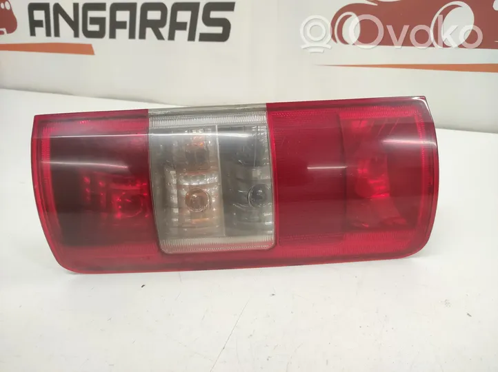 Ford Connect Lampa tylna 