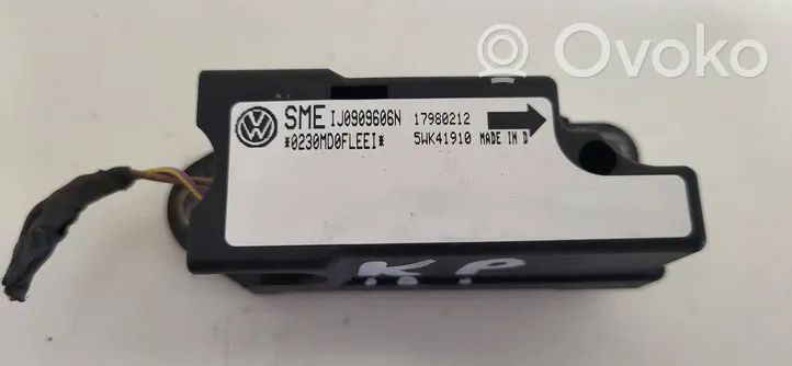 Volkswagen PASSAT B5 Airbagsensor Crashsensor Drucksensor 1J0909606N