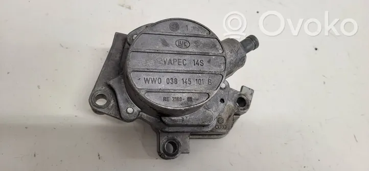 Volkswagen Golf IV Pompe à vide 038145101B