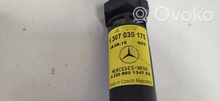Mercedes-Benz S W220 Headlight washer spray nozzle A2208601347