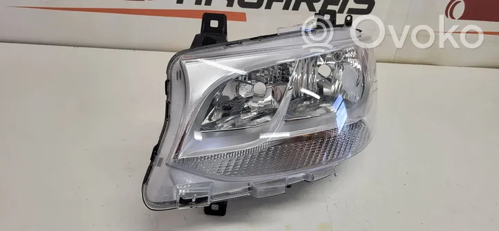 Mercedes-Benz Sprinter W907 W910 Lampa przednia A9109060000