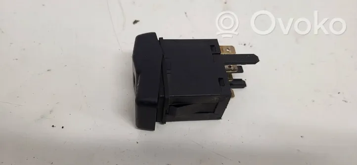 Volkswagen PASSAT B3 Fog light switch 353941535