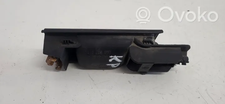 Audi A6 S6 C4 4A Front door interior handle 4A0837019C