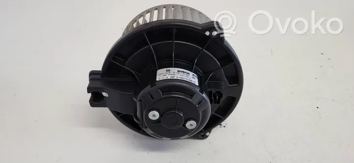 Toyota Avensis T250 Mazā radiatora ventilators 0130101601