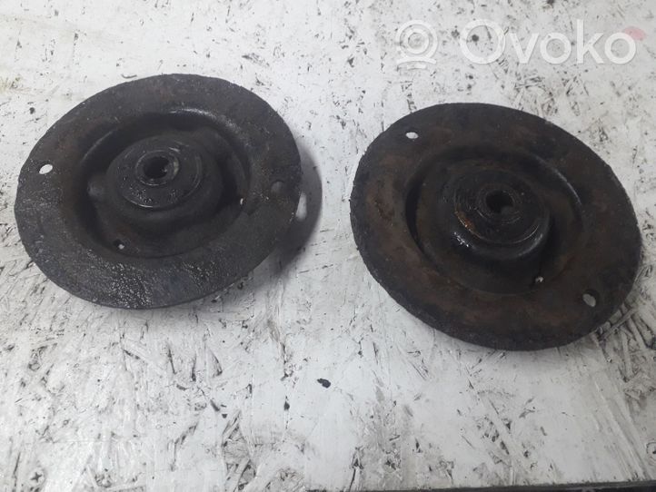 Toyota Auris 150 Support de jambe de force supérieur avant 