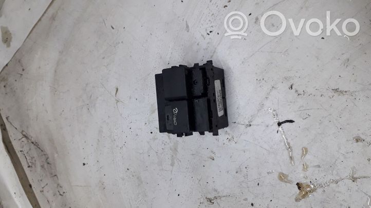 Volvo S40 AUTO HOLD jungtukas 31288556