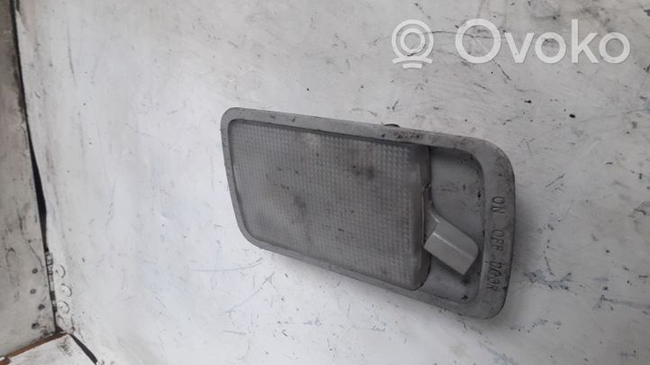 Toyota Corolla Verso E121 Lampka podsufitki tylna 27H