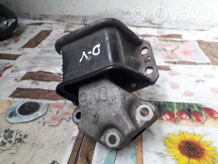 Citroen C4 I Gearbox mount 79682026780