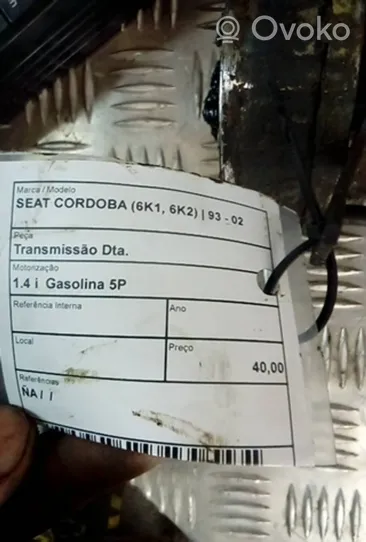 Seat Cordoba (6K) Półoś przednia 
