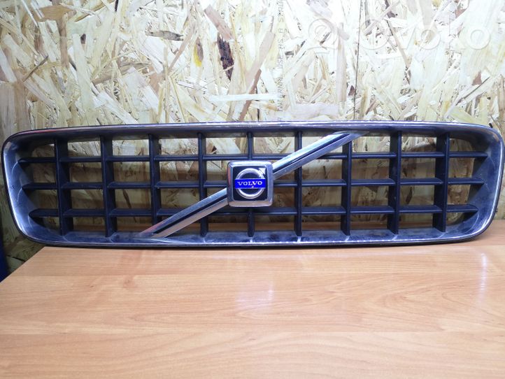 Volvo XC90 Front grill 8620641