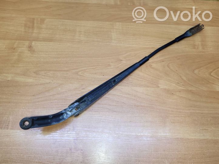 Volvo S60 Ramię wycieraczki szyby przedniej / czołowej 30697573