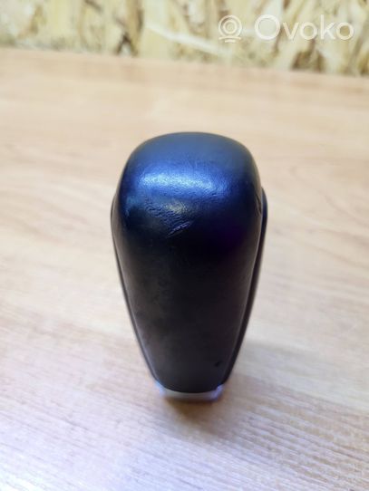 Volvo XC70 Gear lever shifter trim leather/knob 