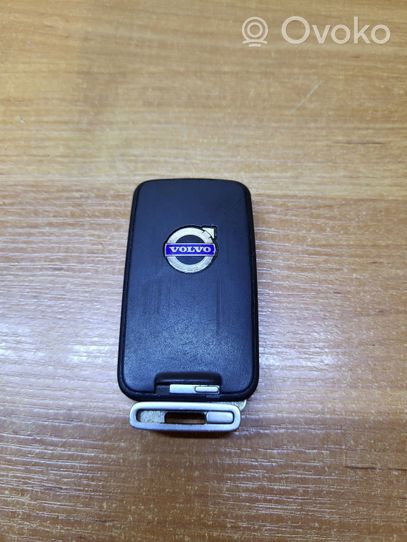 Volvo XC70 Ignition key/card 