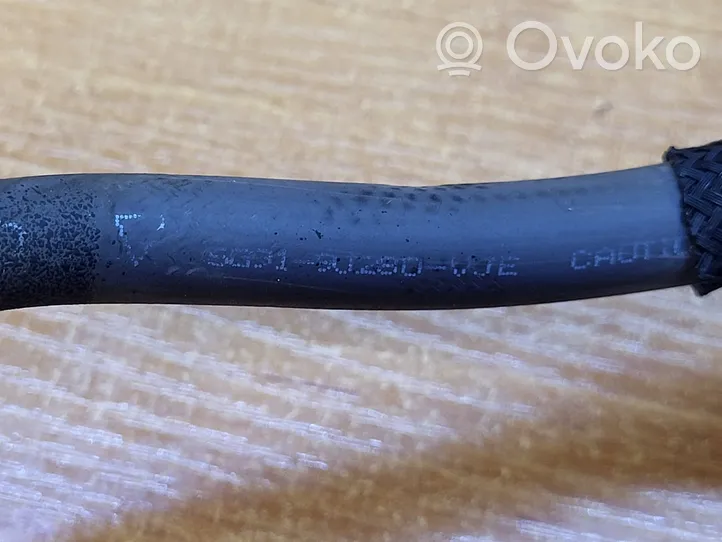 Volvo XC60 Fuel main line pipe 90280