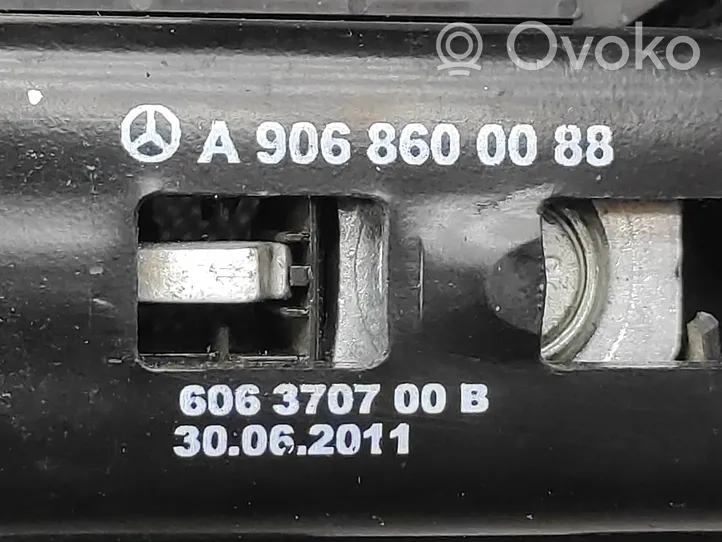 Mercedes-Benz Sprinter W906 Передний ремень безопасности 601384300