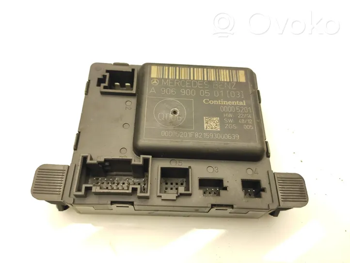 Mercedes-Benz Sprinter W906 Door control unit/module A9069000501