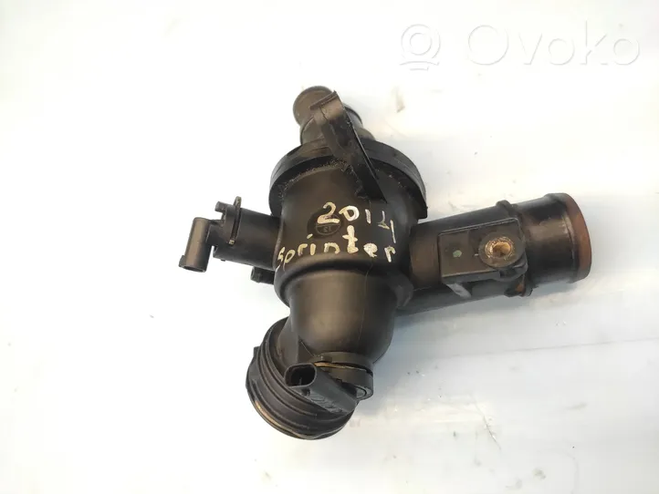 Mercedes-Benz Sprinter W906 Boîtier de thermostat / thermostat A6512000615