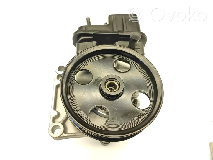 Mercedes-Benz Sprinter W906 Power steering pump A0064666601