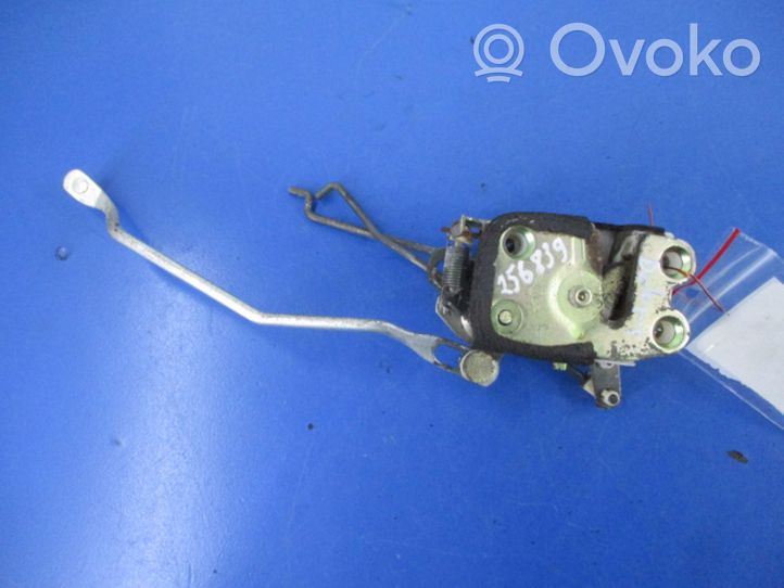 Hyundai Elantra Front door lock 