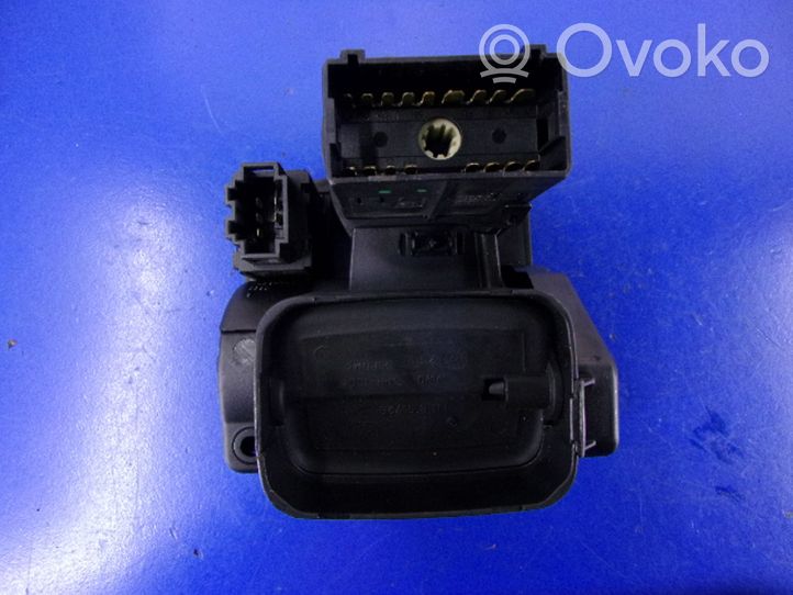 Volkswagen Golf IV Muut laitteet 1C0941531A