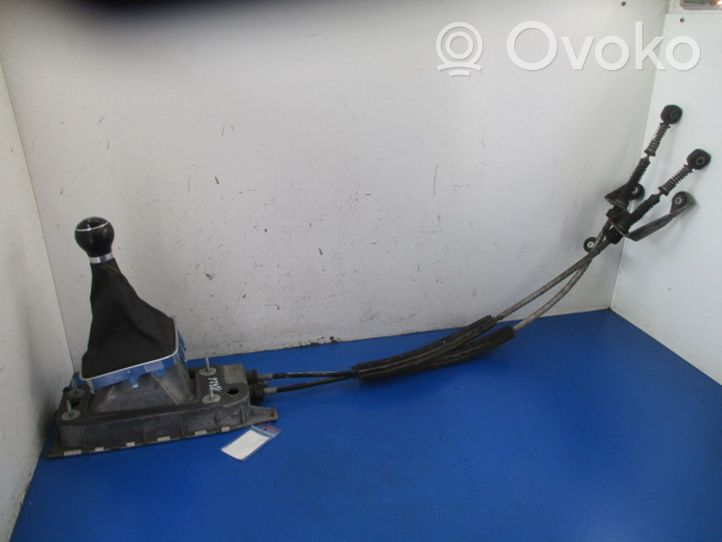 Volkswagen Golf IV Asta della leva del cambio 1K0711061A