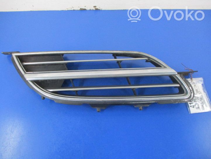 Nissan Almera Tino Grille de calandre avant 623204U100