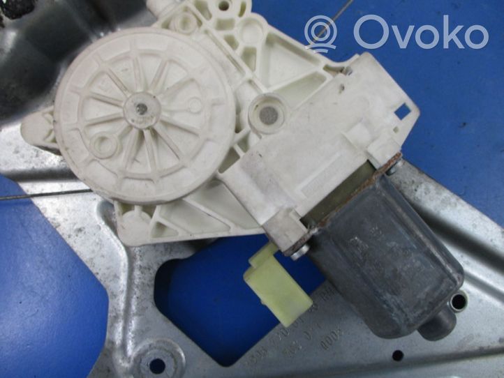 Volkswagen Crafter Elektryczny podnośnik szyby drzwi przednich A9067200146RH