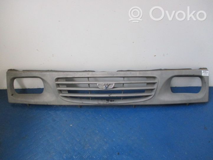 Daewoo Arcadia III Atrapa chłodnicy / Grill 