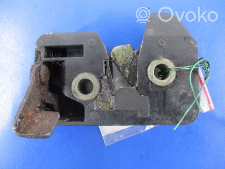 Volkswagen Golf I Tailgate/trunk/boot lock/catch/latch 191827505