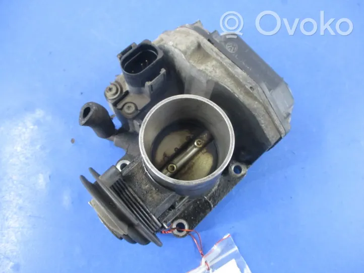 Volkswagen Golf III Throttle body valve 