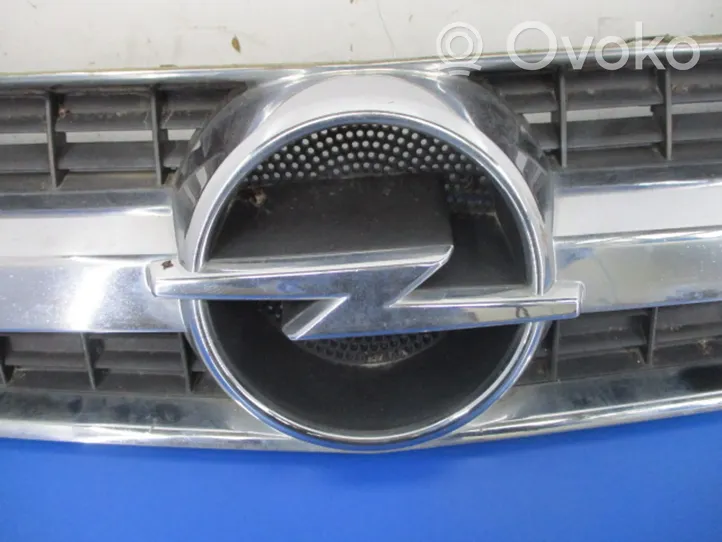 Opel Vectra C Etusäleikkö 13103966