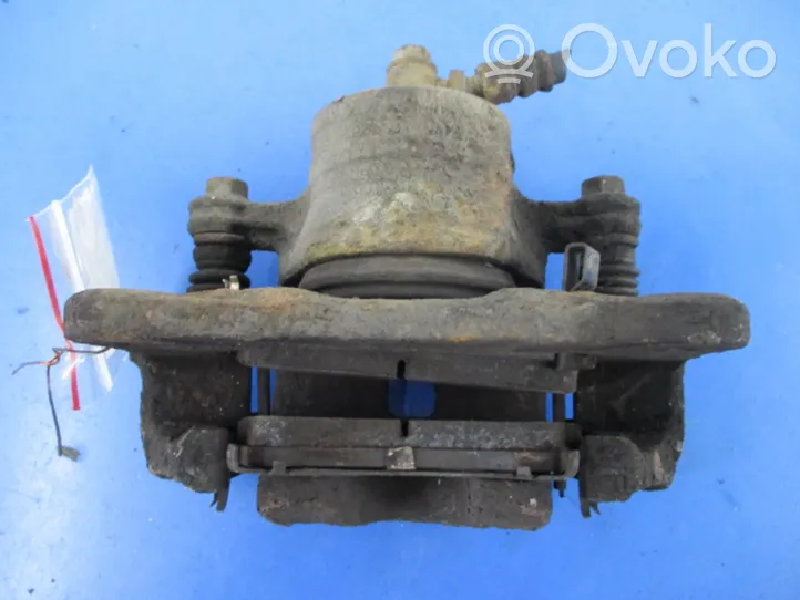 Nissan Sentra B14 Caliper de freno delantero 