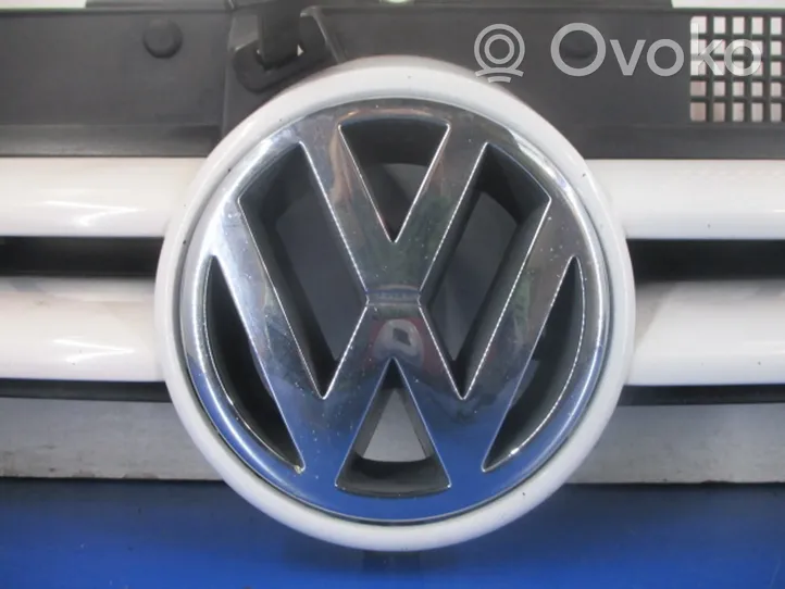 Volkswagen Golf IV Griglia anteriore 1J0853655G