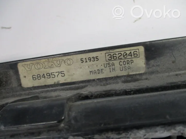 Volvo 850 Condenseur de climatisation 6849575
