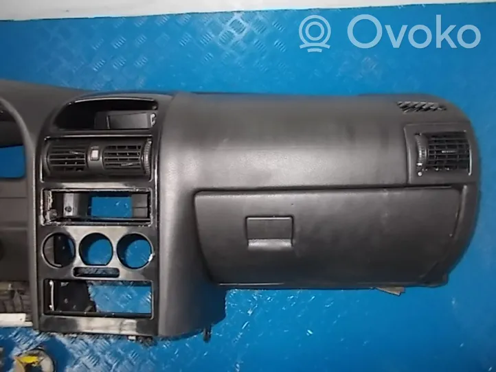 Opel Astra G Dashboard 