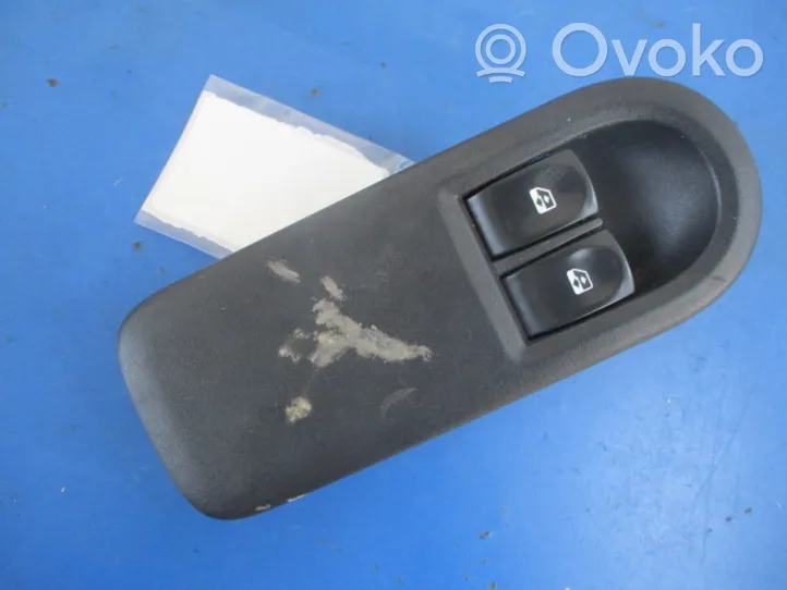 Renault Clio III Autres dispositifs 8200356519