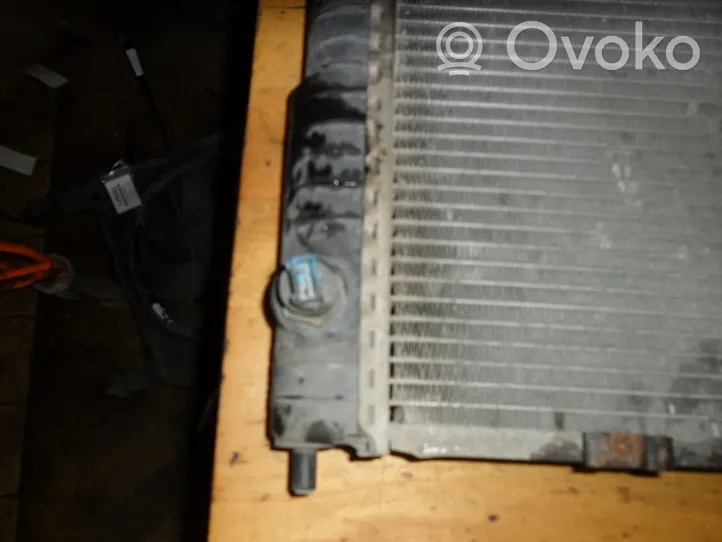 Opel Omega A Coolant radiator 