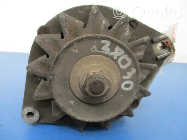 Volkswagen Polo II 86C 2F Generatore/alternatore 