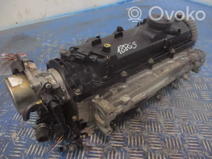 Dacia Sandero Culasse moteur 110421067R