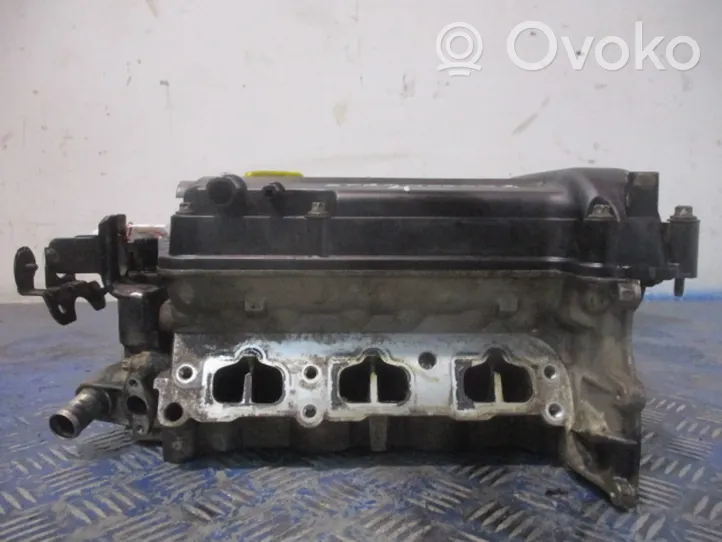 Opel Agila A Głowica silnika 55351330