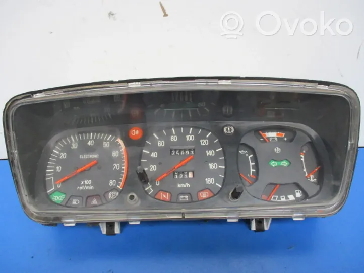 Dacia 1300 1310 1320 1325 1410 Tachimetro (quadro strumenti) 