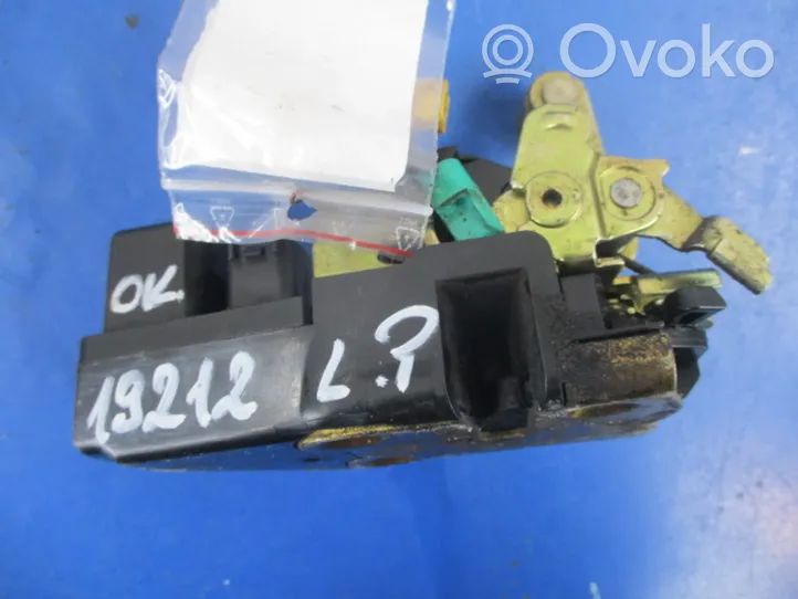 Chevrolet PT Cruiser Front door lock 