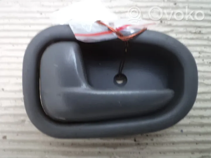 KIA Sportage Front door interior handle 