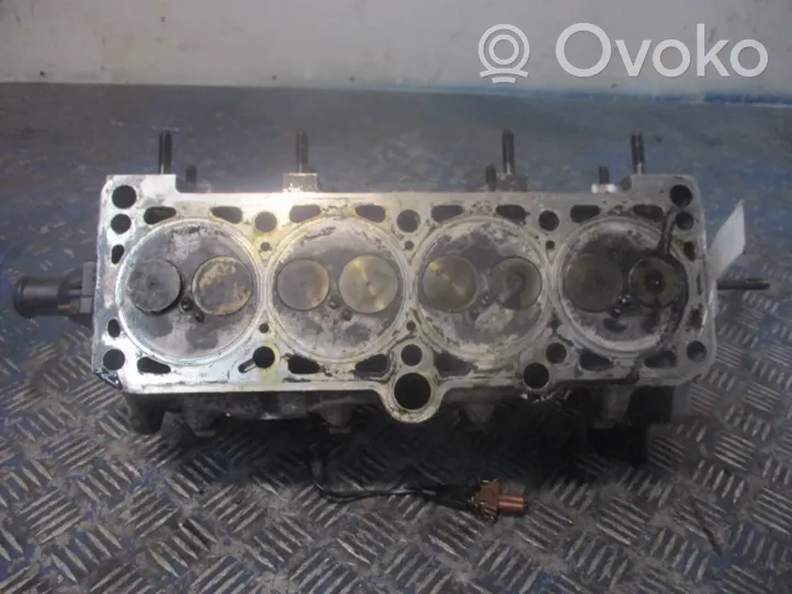 Volkswagen Golf III Engine head 028103373N