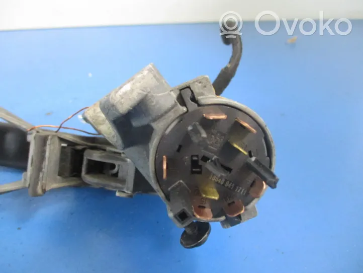 Volkswagen Golf IV Ignition lock 4B0905851C