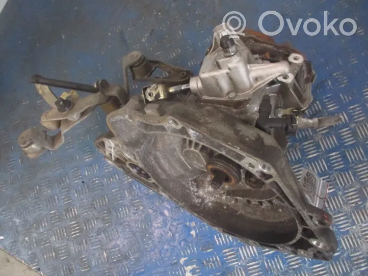 Opel Corsa C Manualna 6-biegowa skrzynia biegów 90400206