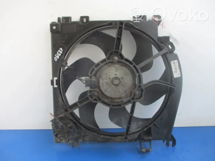 Renault Clio III Ventilador eléctrico del radiador 8200748439