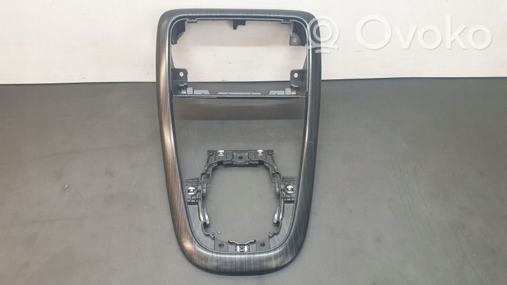 Fiat Croma Hansikaslokeron koristelista 735373402