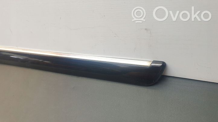 Fiat Croma Moulures des vitres de la porte avant 735446174