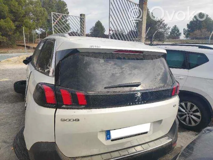 Peugeot 5008 Tylna klapa bagażnika 